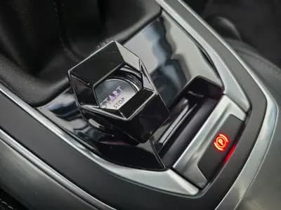 Sell Peugeot 308 SW 2015 - 13950 EUR, 179000 km - AUTO.MOTO.pt