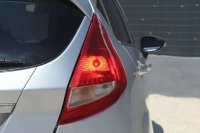 Sell Ford Fiesta 2009 - 5990 EUR, 180000 km - AUTO.MOTO.pt