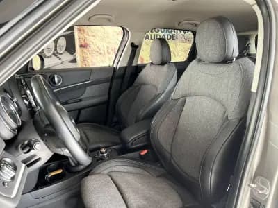 Vendo MINI Countryman 2018 - 19800 EUR, 135541 km - AUTO.MOTO.pt