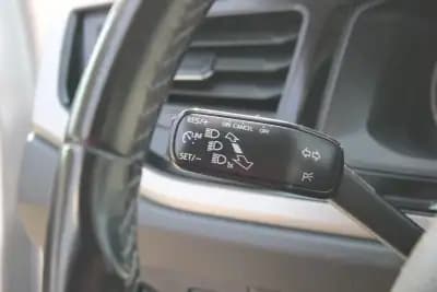 Vendo Volkswagen Polo 2021 - 14990 EUR, 84500 km - AUTO.MOTO.pt