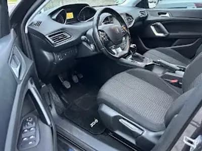 Sell Peugeot 308 2020 - 15500 EUR, 73870 km - AUTO.MOTO.pt