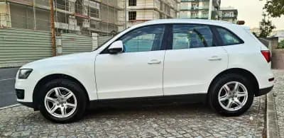 Vendo Audi Q5 2011 - 17500 EUR, 175000 km - AUTO.MOTO.pt