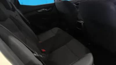 Sell Nissan Qashqai 2015 - 14300 EUR, 140000 km - AUTO.MOTO.pt