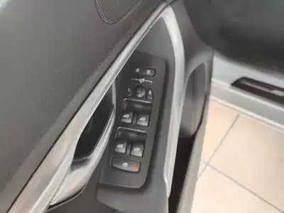 Vendo Volvo V40 2013 - 8350 EUR, 298100 km - AUTO.MOTO.pt