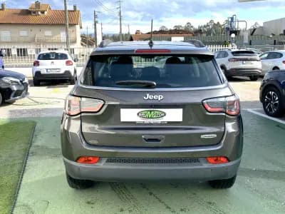 Vendo Jeep Compass 2017 - 16500 EUR, 93763 km - AUTO.MOTO.pt