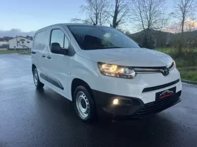 Vendo Toyota Proace 2024 - 16100 EUR, 75000 km - AUTO.MOTO.pt
