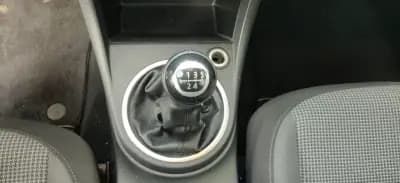 Vendo Volkswagen New Beetle 2015 - 14950 EUR, 156200 km - AUTO.MOTO.pt