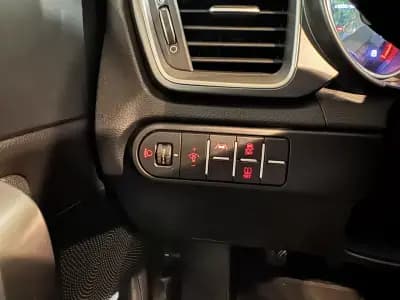 Vendo Kia XCeed 2025 - 21900 EUR, 13239 km - AUTO.MOTO.pt