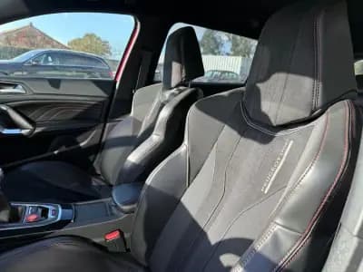 Sell Peugeot 308 2015 - 19500 EUR, 120000 km - AUTO.MOTO.pt