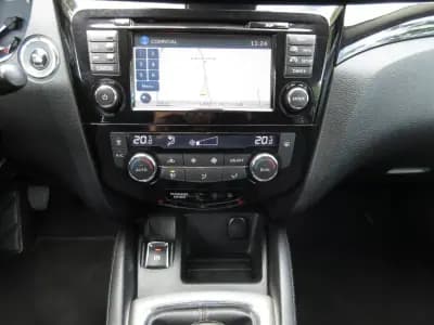 Vendo Nissan Qashqai 2015 - 13490 EUR, 216000 km - AUTO.MOTO.pt