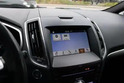 Vendo Ford S-Max 2019 - 20900 EUR, 230239 km - AUTO.MOTO.pt