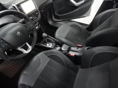 Sell Peugeot 2008 2018 - 11500 EUR, 85000 km - AUTO.MOTO.pt