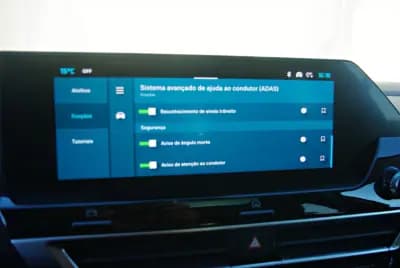 Vendo Citroën C4 2023 - 20900 EUR, 17652 km - AUTO.MOTO.pt