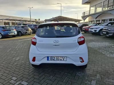 Vendo Hyundai i10 2023 - 14750 EUR, 61600 km - AUTO.MOTO.pt