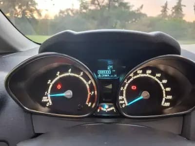 Sell Ford Fiesta 2016 - 9990 EUR, 87600 km - AUTO.MOTO.pt