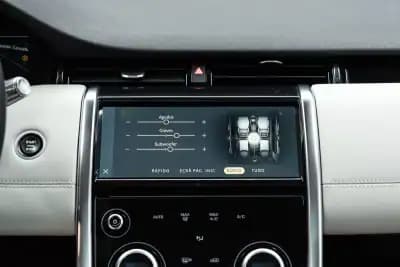 Vendo Land Rover Discovery Sport 2021 - 36950 EUR, 63000 km - AUTO.MOTO.pt