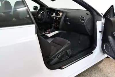 Vendo Audi A5 Cabrio 2016 - 25900 EUR, 110000 km - AUTO.MOTO.pt