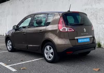 Vendo Renault Scénic 2010 - 7240 EUR, 176000 km - AUTO.MOTO.pt
