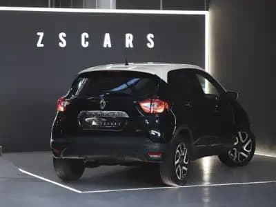 Vendo Renault Captur 2016 - 11490 EUR, 153000 km - AUTO.MOTO.pt
