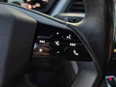 Vendo Audi Q4 e-tron 2022 - 36990 EUR, 56000 km - AUTO.MOTO.pt