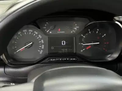 Vendo Citroën C3 2017 - 10750 EUR, 84000 km - AUTO.MOTO.pt