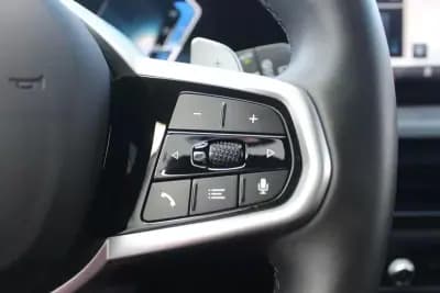 Vendo BMW 330 2025 - 54980 EUR, 18652 km - AUTO.MOTO.pt