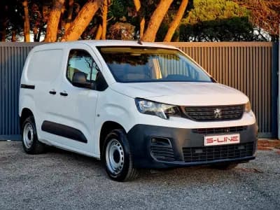 Vendo Peugeot Partner 2019 - 13990 EUR, 69037 km - AUTO.MOTO.pt