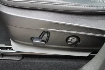 Vendo Alfa Romeo Stelvio 2018 - 28900 EUR, 73000 km - AUTO.MOTO.pt