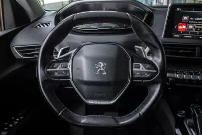 Vendo Peugeot 3008 2018 - 18490 EUR, 127901 km - AUTO.MOTO.pt