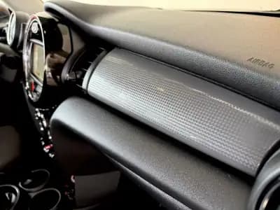 Vendo MINI One 2016 - 12999 EUR, 132000 km - AUTO.MOTO.pt