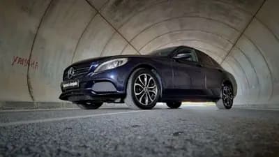 Vendo Mercedes-Benz C 220 2018 - 26800 EUR, 147000 km - AUTO.MOTO.pt