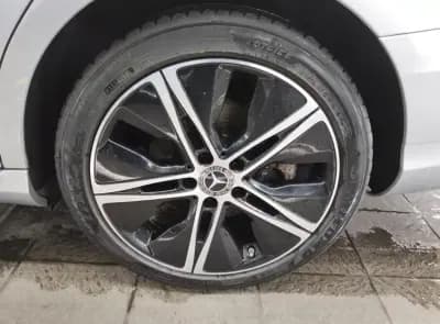 Vendo Mercedes-Benz C 300 2021 - 27500 EUR, 89000 km - AUTO.MOTO.pt