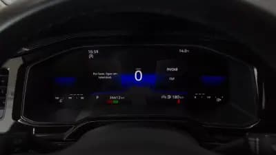 Vendo Volkswagen Taigo 2024 - 20850 EUR, 36000 km - AUTO.MOTO.pt