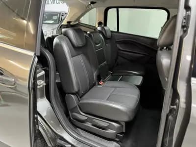 Vendo Ford Grand C-Max 2016 - 9950 EUR, 108000 km - AUTO.MOTO.pt