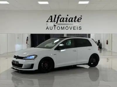 Vendo Volkswagen Golf 2013 - 19890 EUR, 186000 km - AUTO.MOTO.pt