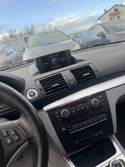 Vendo BMW 123 2008 - 10999 EUR, 254000 km - AUTO.MOTO.pt