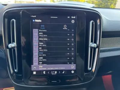 Vendo Volvo XC 40 2021 - 29500 EUR, 116000 km - AUTO.MOTO.pt