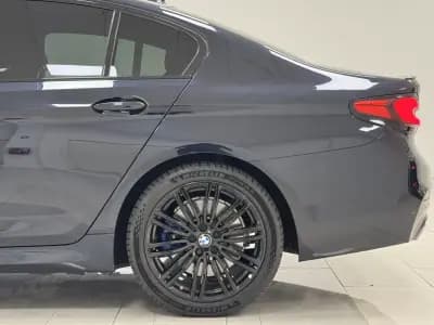 Vendo BMW 530 2020 - 31990 EUR, 120000 km - AUTO.MOTO.pt