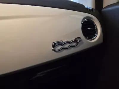 Sell Fiat 500C 2011 - 8999 EUR, 96285 km - AUTO.MOTO.pt