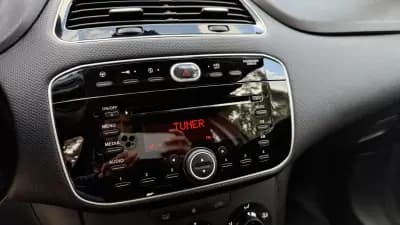 Vendo Fiat Punto 2015 - 9500 EUR, 170000 km - AUTO.MOTO.pt