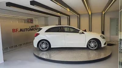 Vendo Mercedes-Benz A 200 2016 - 19950 EUR, 229807 km - AUTO.MOTO.pt