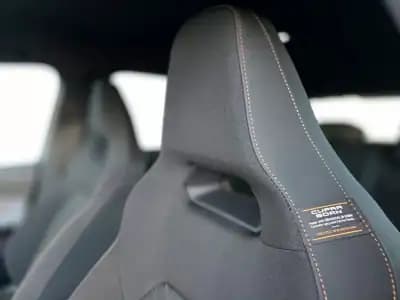 Vendo Cupra Born 2024 - 32400 EUR, 12000 km - AUTO.MOTO.pt