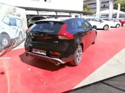 Vendo Volvo V40 2017 - 16800 EUR, 170641 km - AUTO.MOTO.pt