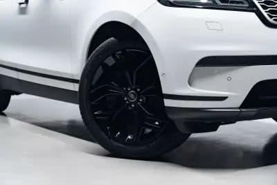 Sell Land Rover Range Rover Velar 2021 - 54950 EUR, 46000 km - AUTO.MOTO.pt