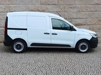 Sell Renault Kangoo 2022 - 14490 EUR, 89000 km - AUTO.MOTO.pt