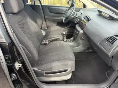 Vendo Citroën C4 2009 - 4950 EUR, 218000 km - AUTO.MOTO.pt