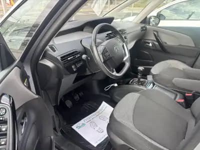 Sell Citroën C4 2019 - 16900 EUR, 93350 km - AUTO.MOTO.pt