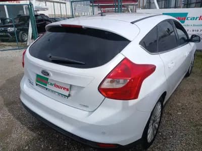 Sell Ford Focus 2012 - 7950 EUR, 136113 km - AUTO.MOTO.pt