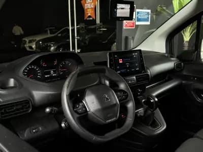 Sell Peugeot Partner 2021 - 14990 EUR, 108700 km - AUTO.MOTO.pt