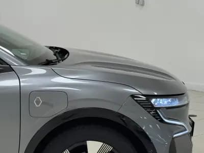 Vendo Renault Mégane E-Tech 2022 - 23890 EUR, 69000 km - AUTO.MOTO.pt